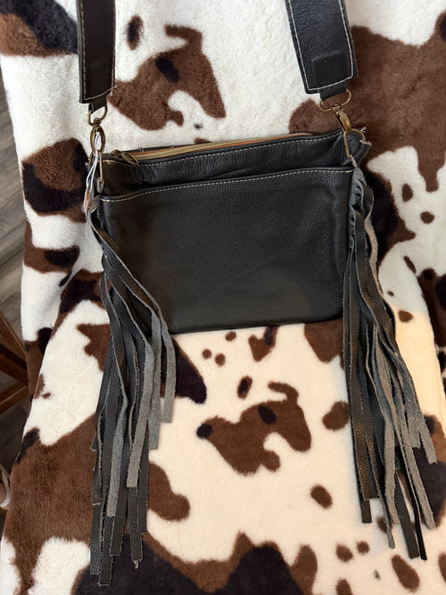 Black bull shoulder bag