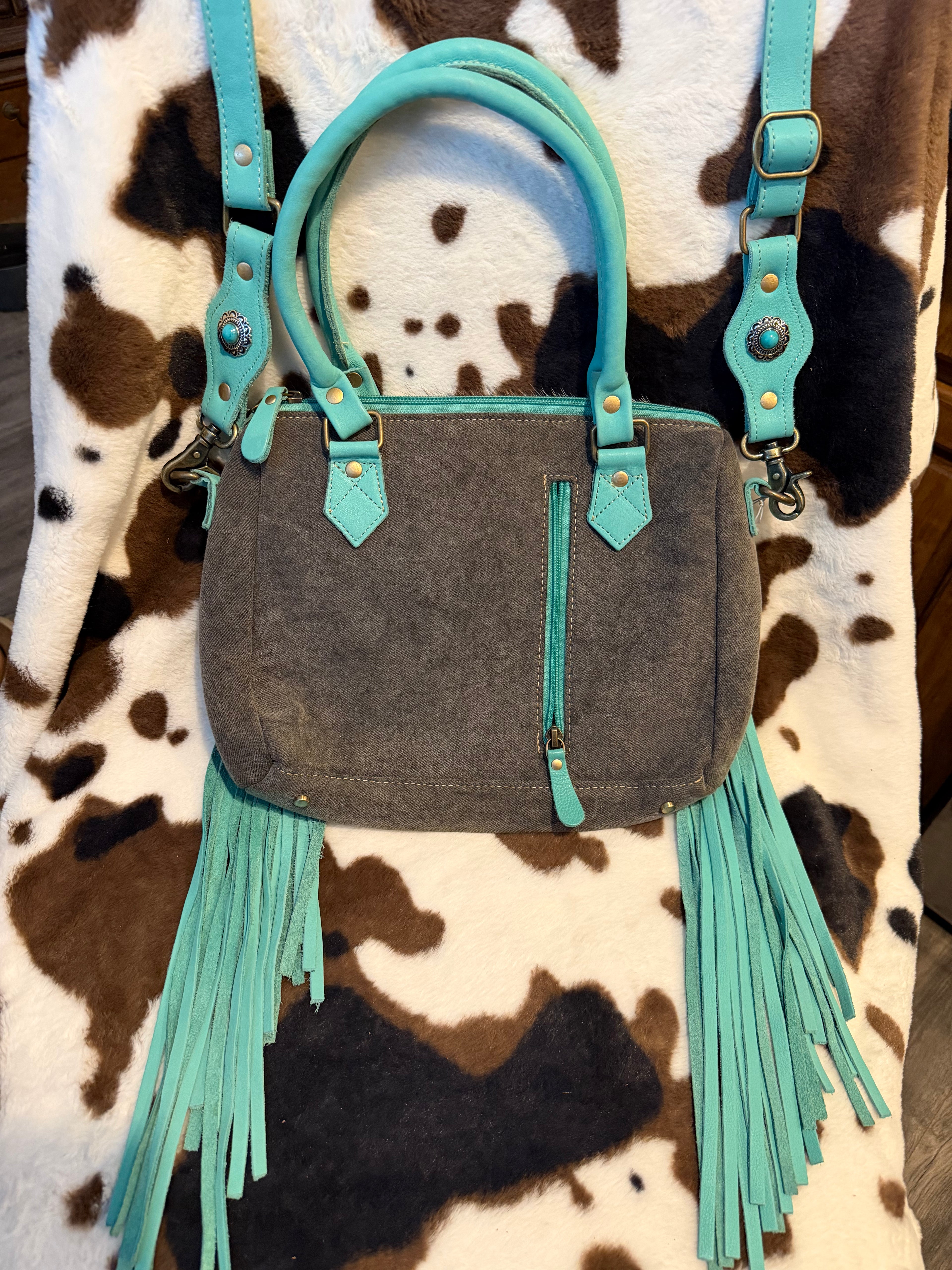 Myra crossbody
