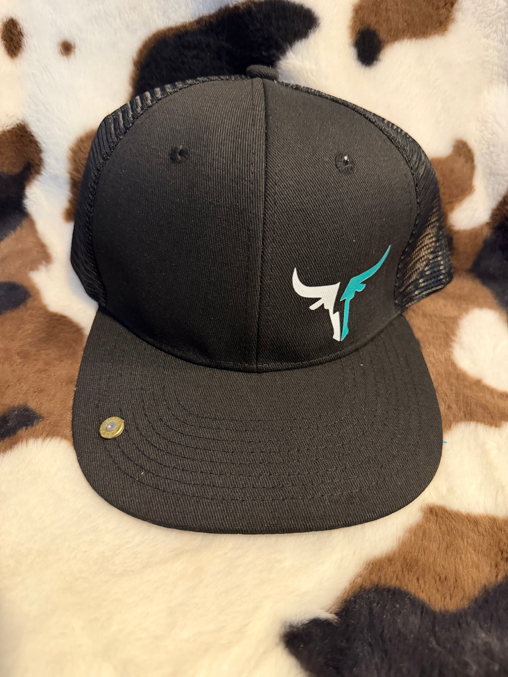 Teal and white steer head trucker hat