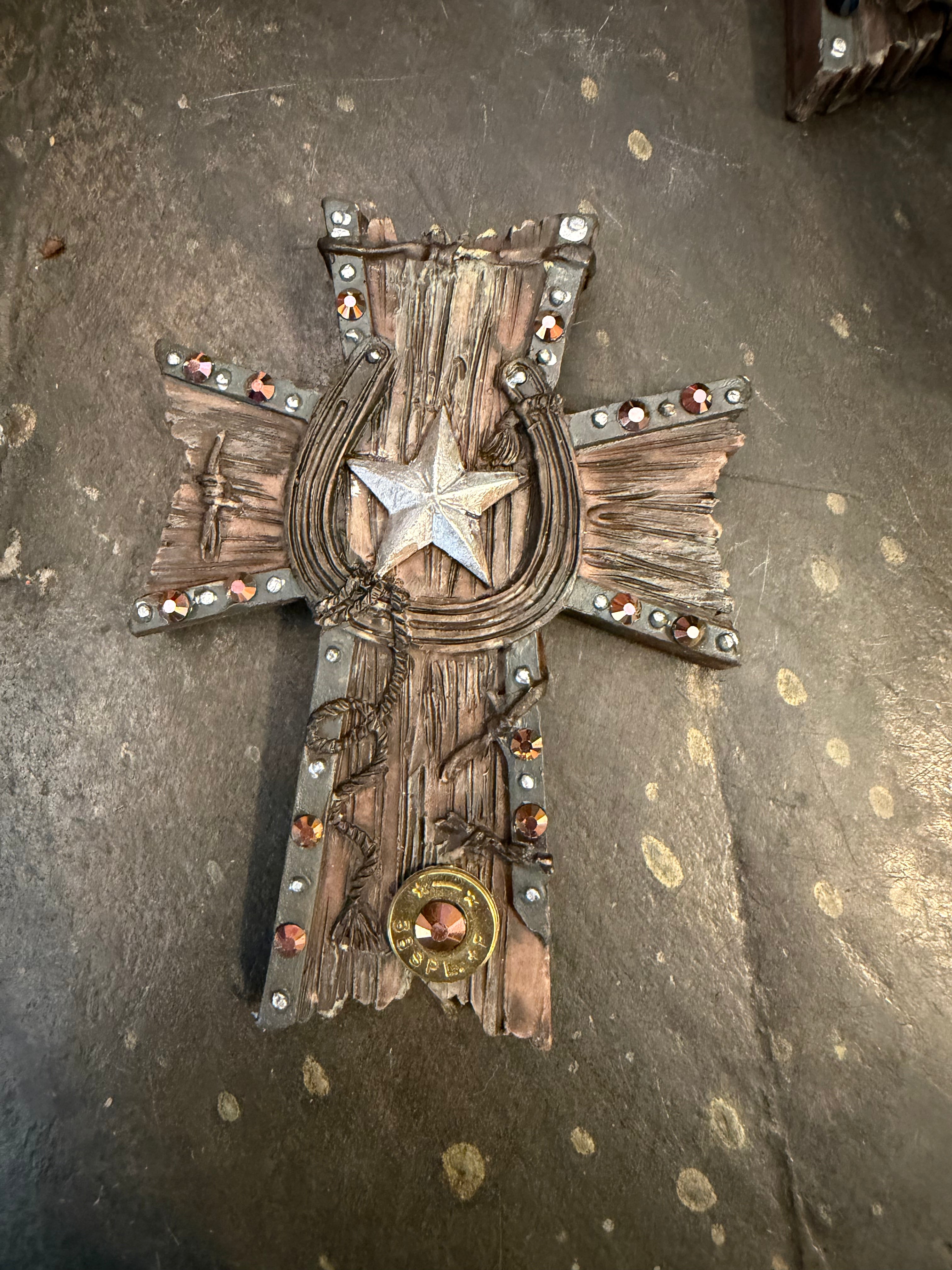 Small cross wall hanger